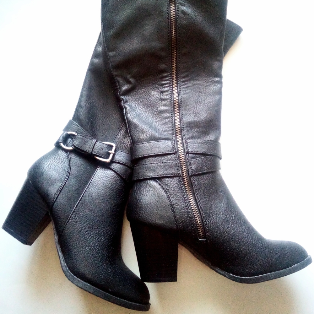 Brand New! Women's Black G.H.Bass Knee-High Boots